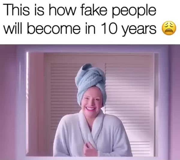fake friends in 10 years meme