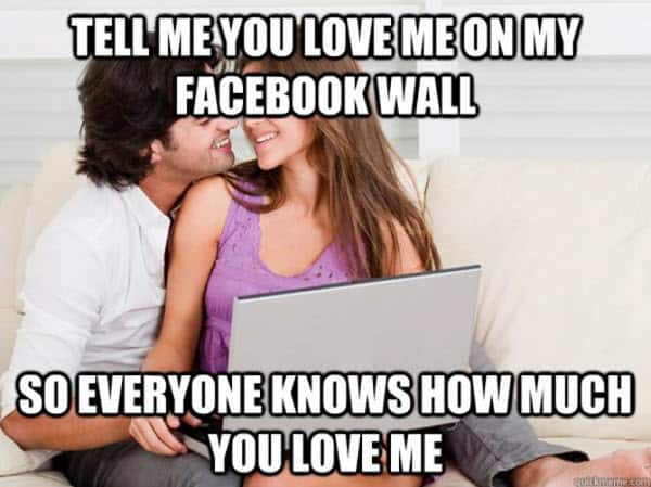 mèmes amusants de relation sur le mur Facebook